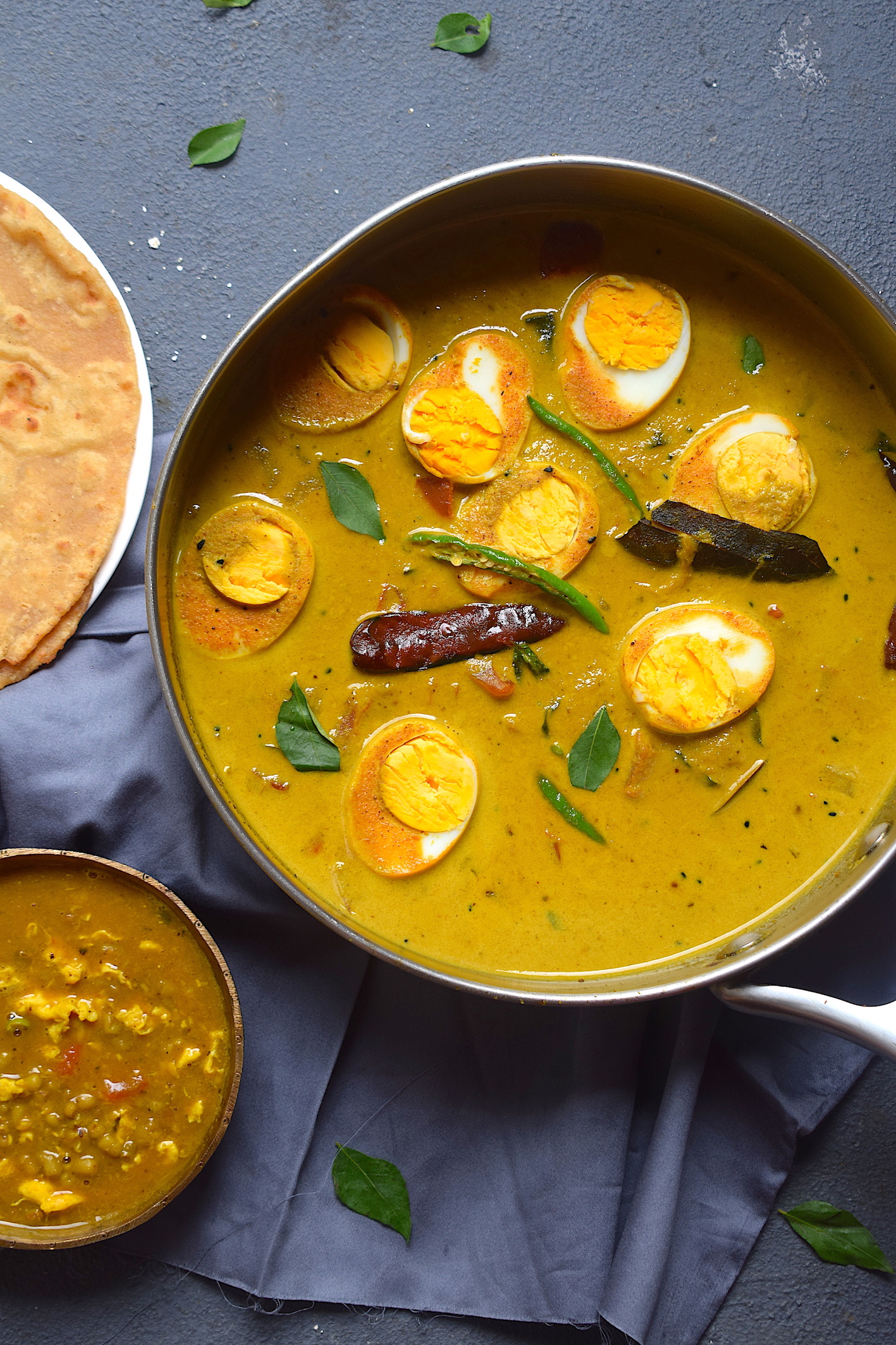 yellow egg curry