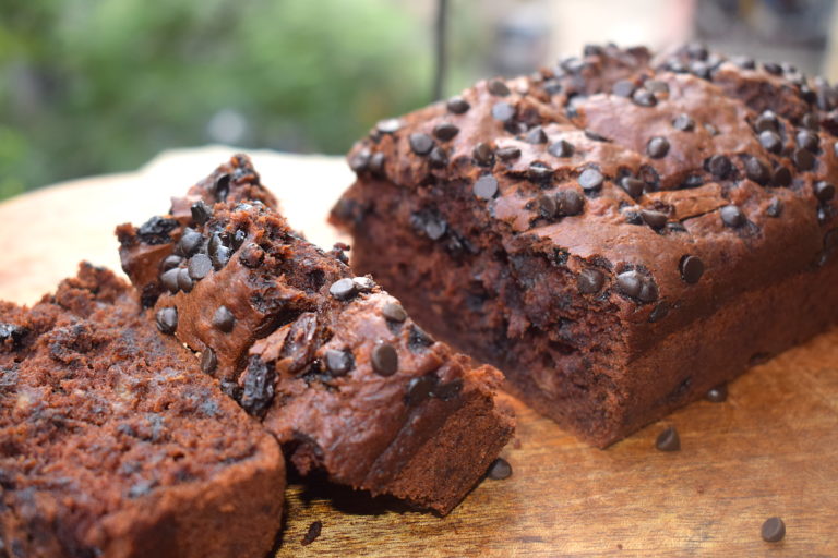 eggless chocolate chip banana bread