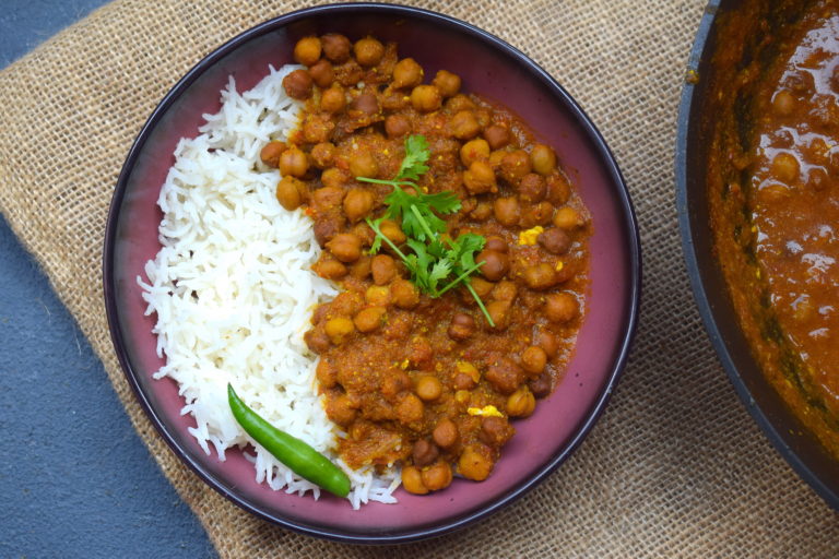 dahi kala chana