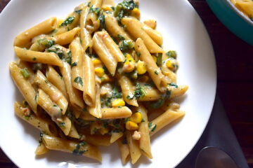 penne with spinach and corn