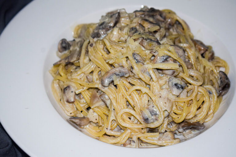 spaghetti mushroom alfredo
