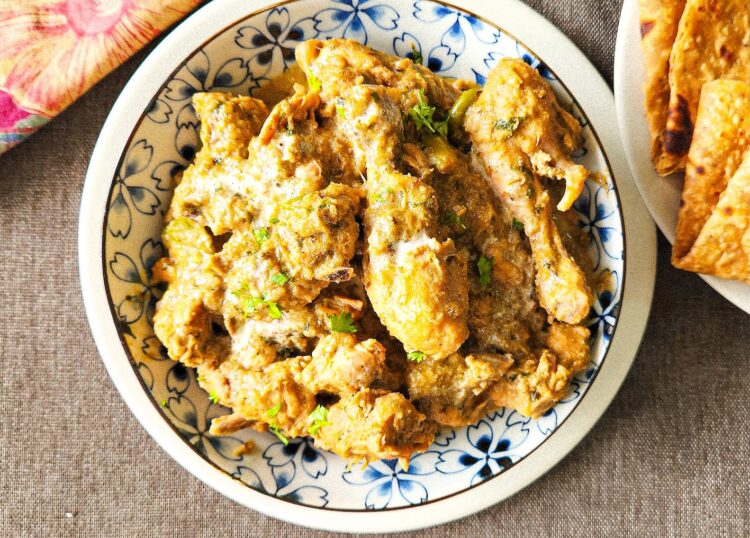 white chicken curry