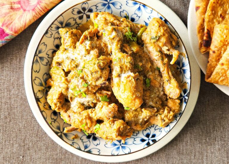 white chicken curry